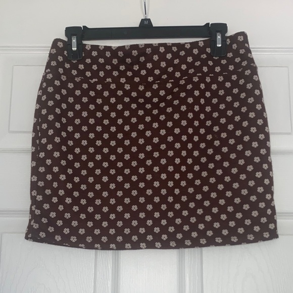 No Comment Dresses & Skirts - Brown Mini Skirt w/ Flower Design